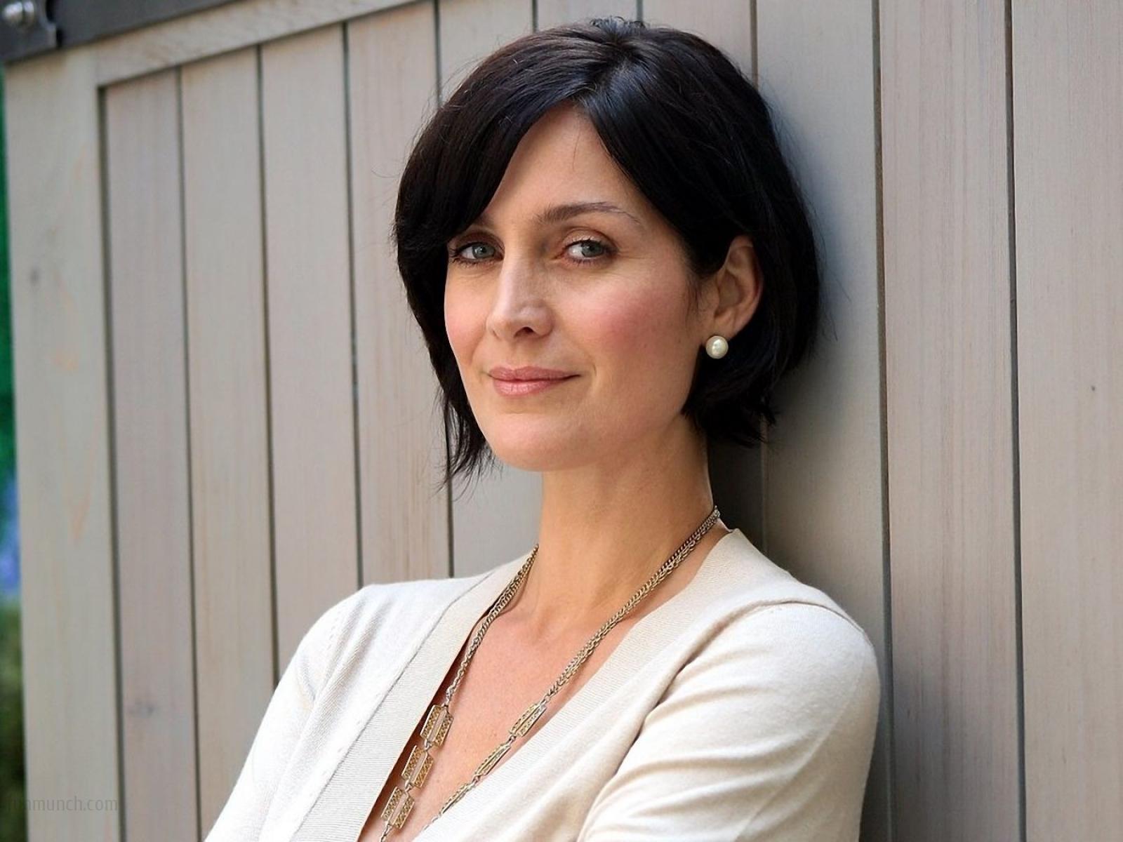  8/21 Happy Birthday to:  Carrie-Anne Moss, Tom Maden, Clarence Williams III, Jackie DeShannon 