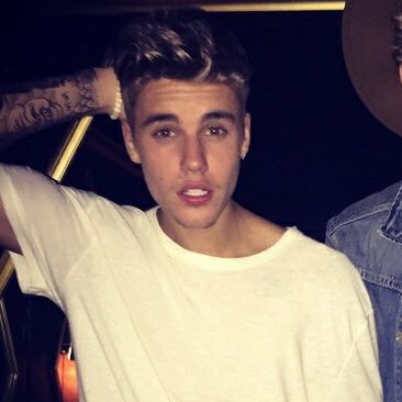 FlawlessxxDrew's tweet photo. ayy bad day aşkım  #DreamTVdeBüyükFinal #JustinBieber https://t.co/ZQuzRMasVH
