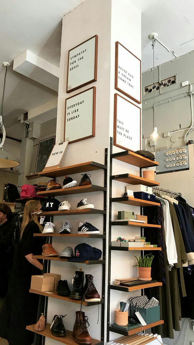 OtroDesign's tweet photo. Mais um pouco porque não cansamos de ver essas belezas. #Brandkng #RetailDesign #OTRODesign https://t.co/68epQcuX3L