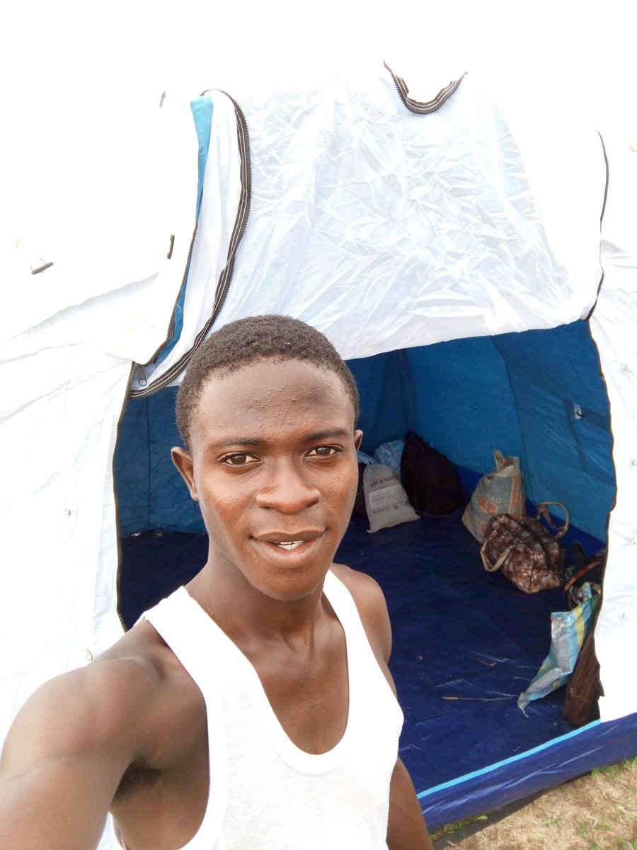 WenceslasTOGNI1's tweet photo. #5MTF1
camping avec mes amis https://t.co/ZmKoofItoM