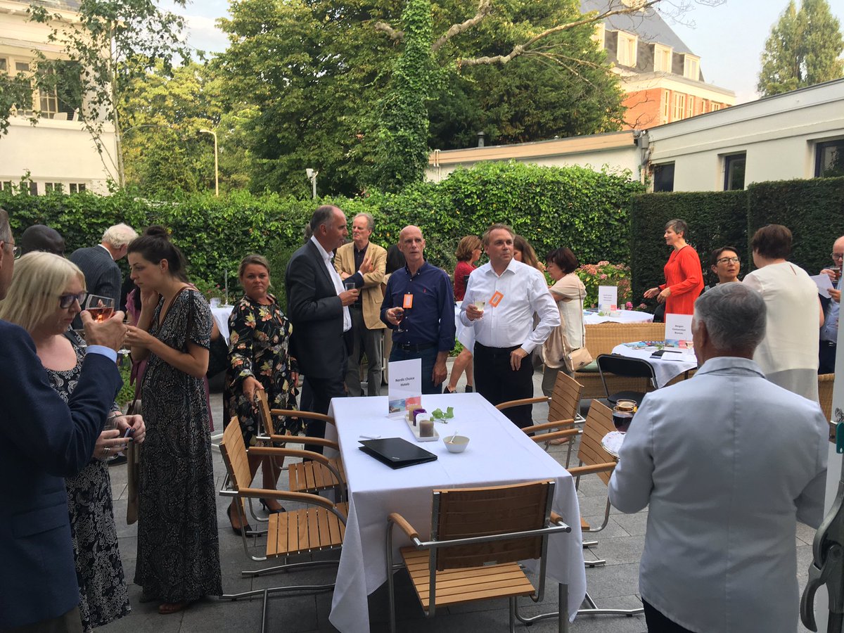MartinSoerby's tweet photo. Happy to host #norwayconventionbureau promoting Norway for conferences, seminars. Food by the fabolous @MindorKlauset https://t.co/Nk359USSi8