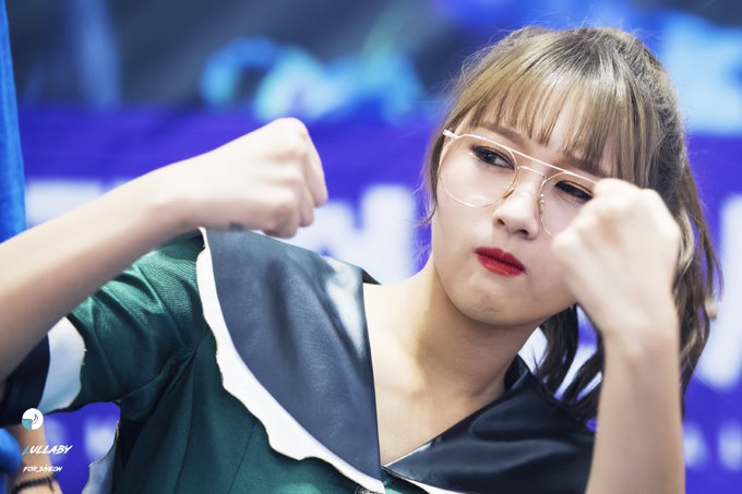 DIat9D5UQAAXwbU.jpg:small