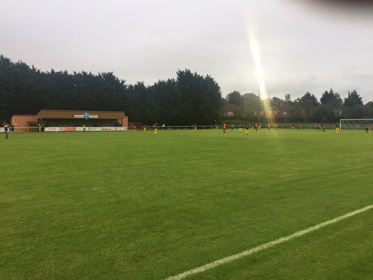 agentar_1's tweet photo. No rest for prolete watching @ath_u18 vs Oxford United U18 #ProLETE #PromanageMe https://t.co/nDbVkQJWqe