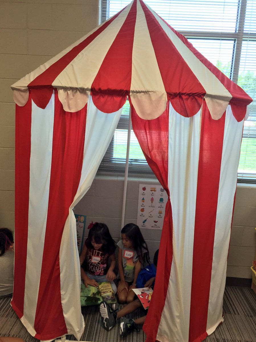 MrsWellnerSH's tweet photo. Reading time with their friends in the tent is their favorite time of the day!!! #ShawanoeProud https://t.co/DEPrusrq2N