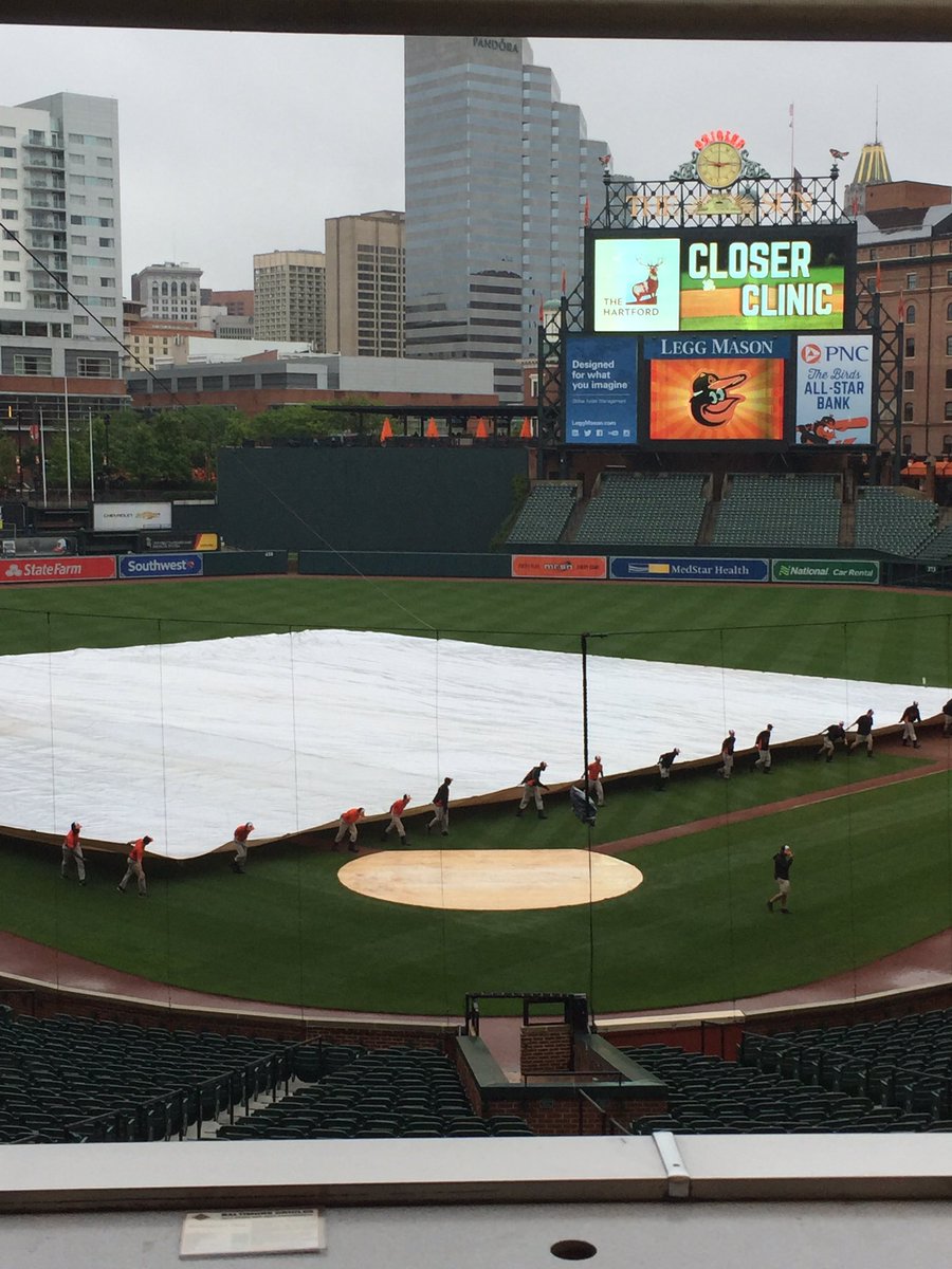masnRoch's tweet photo. And back on #orioles #WaterDump https://t.co/LfiqfuzVdn