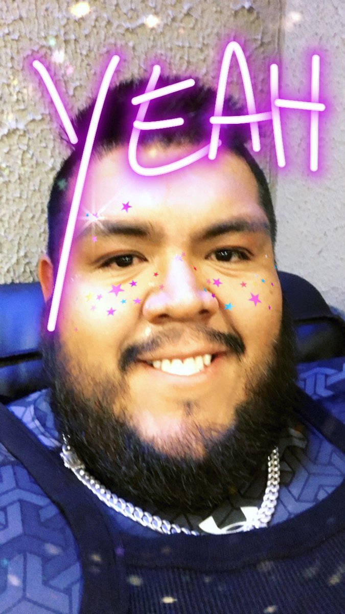 DonMole's tweet photo. #SHOULDER #GRIND #KILLAWORKOUT #KEEPPOUNDING #YEAH #BORN2DOTHIS https://t.co/Phu2UlAIpd https://t.co/p6oClxH18X