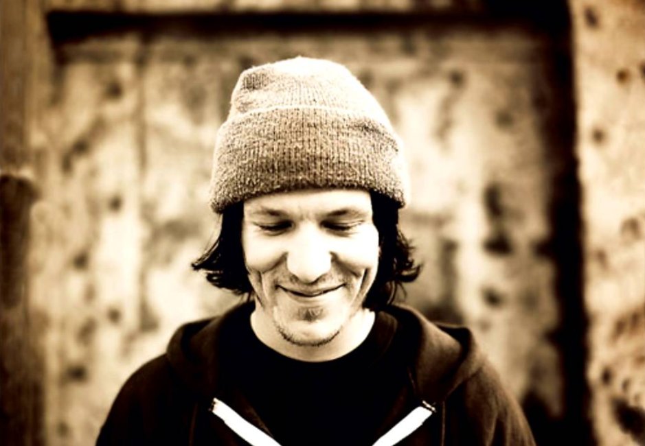 Nos metemos en la historia y la hermosa música de #ElliottSmith de la mano de @pilarRe bit.ly/2vpryay