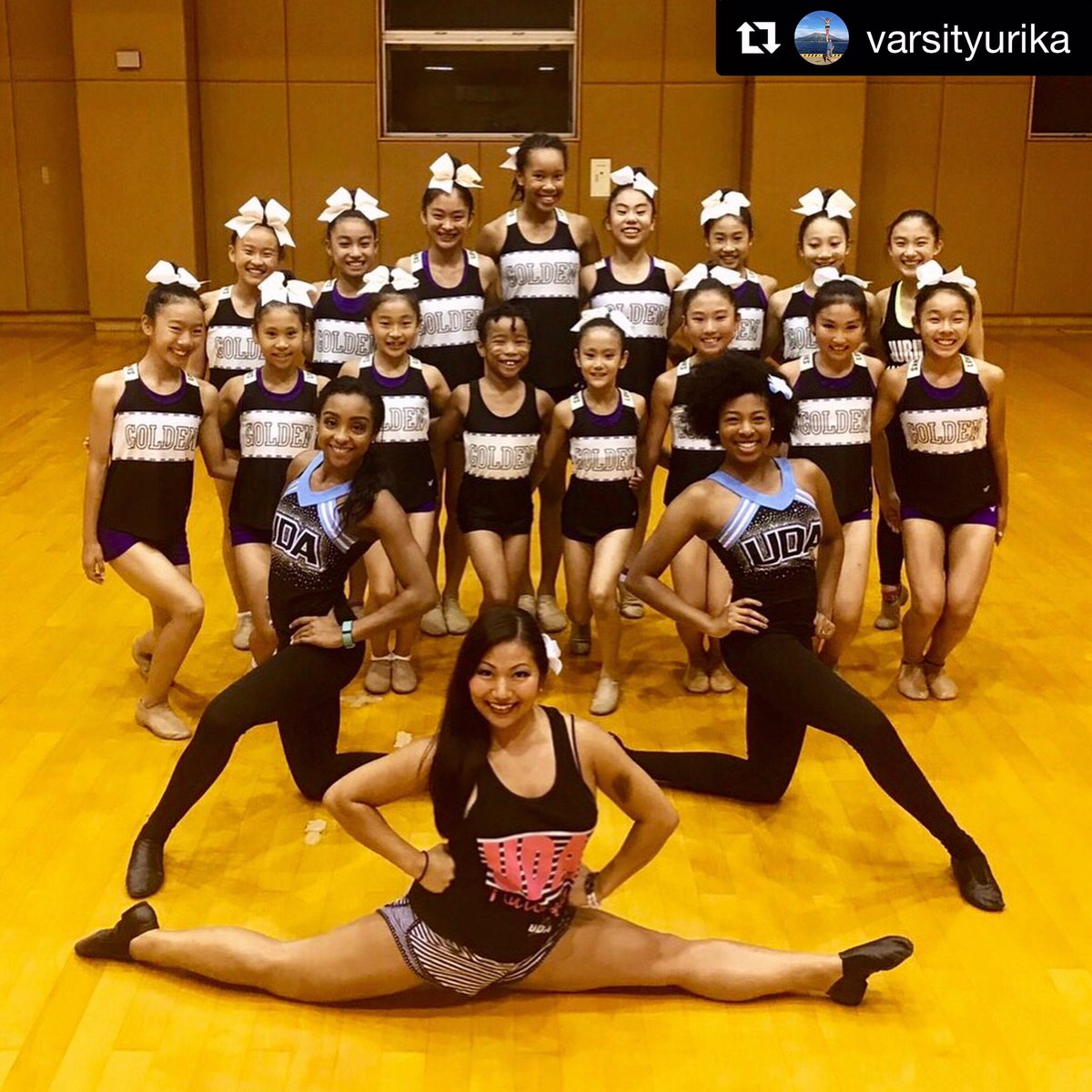 Had such a great first day on the Japan Tour! Can't wait to see what the rest of this week brings and to meet more amazing dancers 🇯🇵