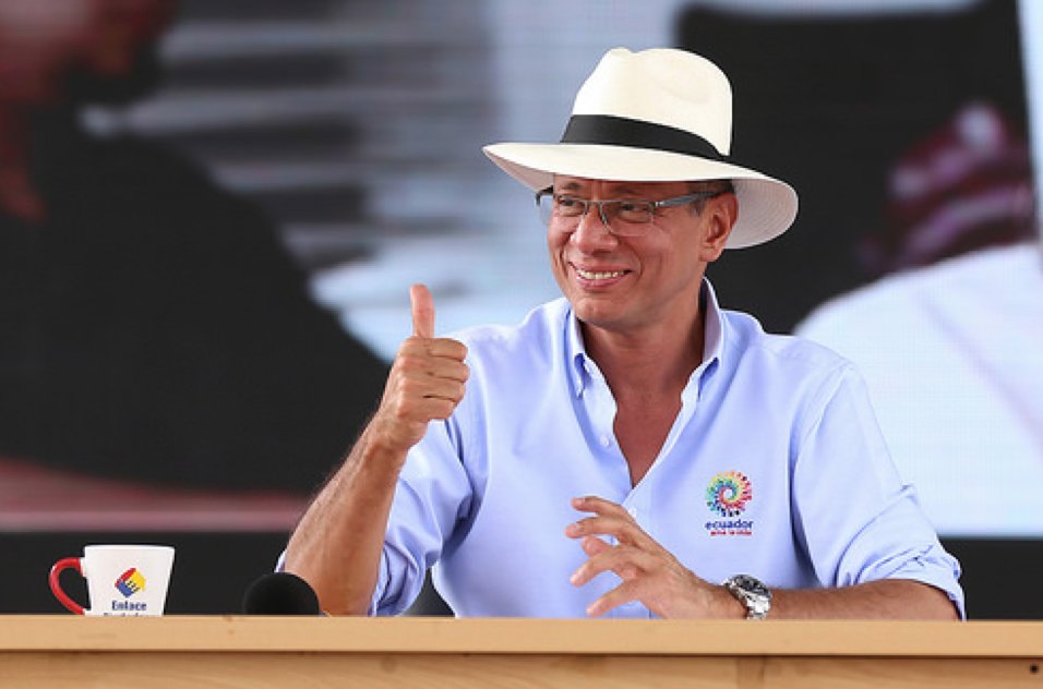 eidanpol's tweet photo. "No hay una sola prueba en mi contra, soy el ciudadano más fiscalizado en la historia del Ecuador", @JorgeGlas #LaVerdadConJorge
@eidanpol https://t.co/6qhTQyuxlU