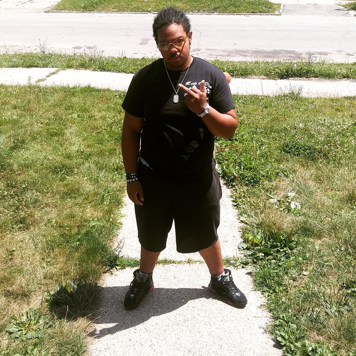 rideordiejr's tweet photo. Live like a legend die a legend https://t.co/2uKPcYMRbX