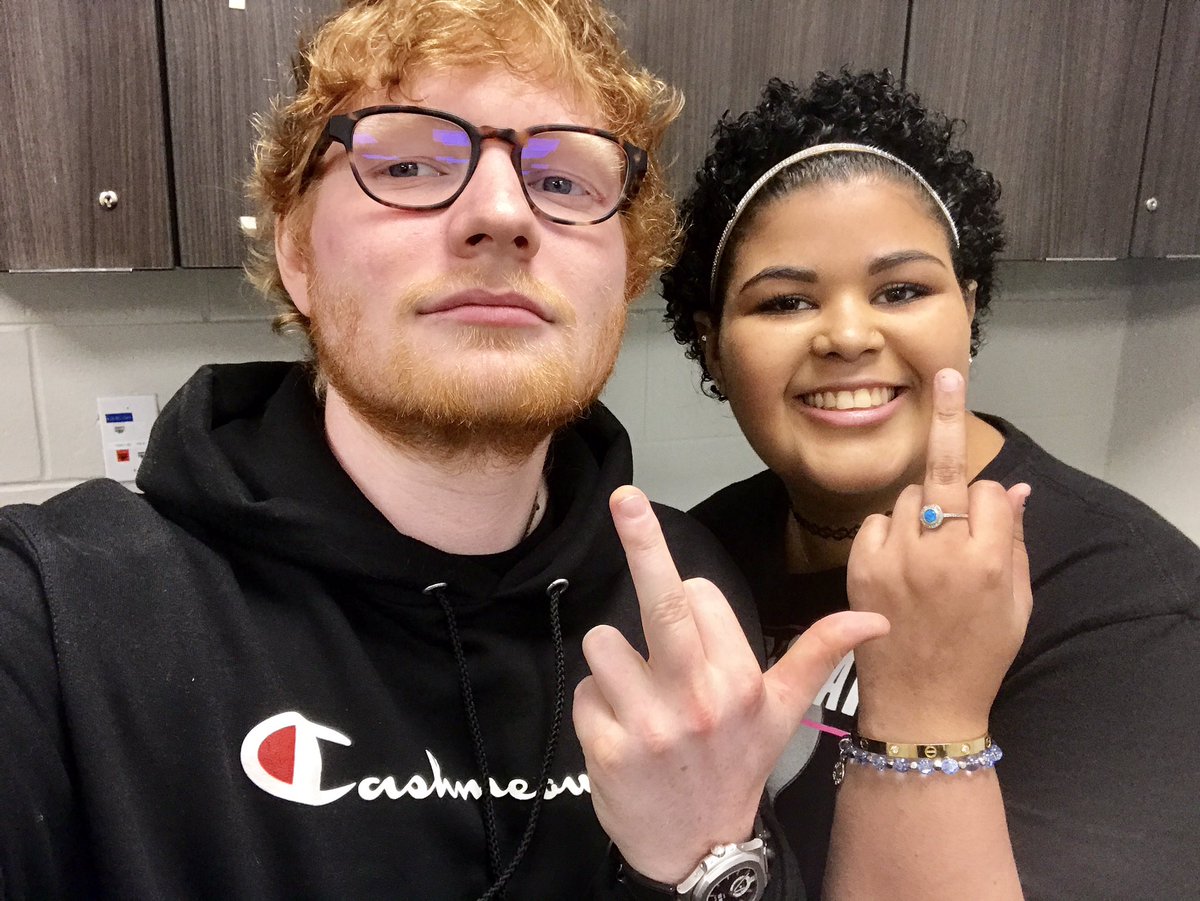 mercinretro's tweet photo. Thank you @edsheeran for making time to see me again in tampa! https://t.co/o6yxZV6VlY