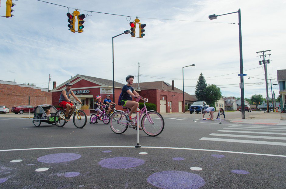 CityLab's tweet photo. A small town's adventures in tactical urbanism https://t.co/k5CQxsqc8y https://t.co/302aXij1Sw