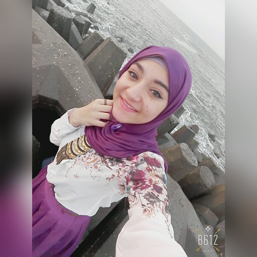 Oficial_000000's tweet photo. @kantalobaya طلعت ارجل منك وهقولك كل سنه وانتي طيبه😂💔
كى سنه ووانتي طيبه بمناسبة عيد ميلادك وبمناسبة العيد❤💋 https://t.co/HMtzZdpiJz