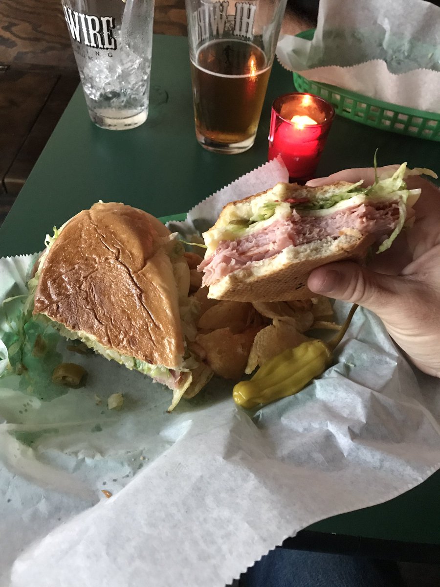 MatthewBury's tweet photo. @agiantdog, enjoying the "Chew Toy" at @dukesnashville https://t.co/jhlJsUCIg7