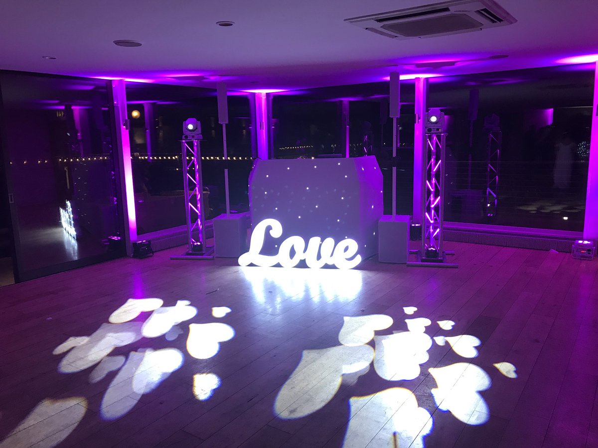 Tara &amp; Scott wedding Sunday 💕lrdiscoentertainment.com #djlee #lrdiscoentertainment #lovemyjob #surreydj <a href="/FoxhillsEvents/">Foxhills Events</a> <a href="/FoxhillsSurrey/">Foxhills Club & Resort</a>