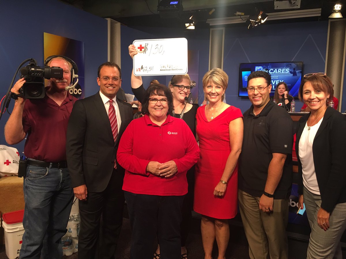 RedCrossWIS's tweet photo. Thank you @WISN12News team and your generous viewers for helping us raise $130,000 for those affected by #harvey! Incredible! https://t.co/A0teZFO7cw