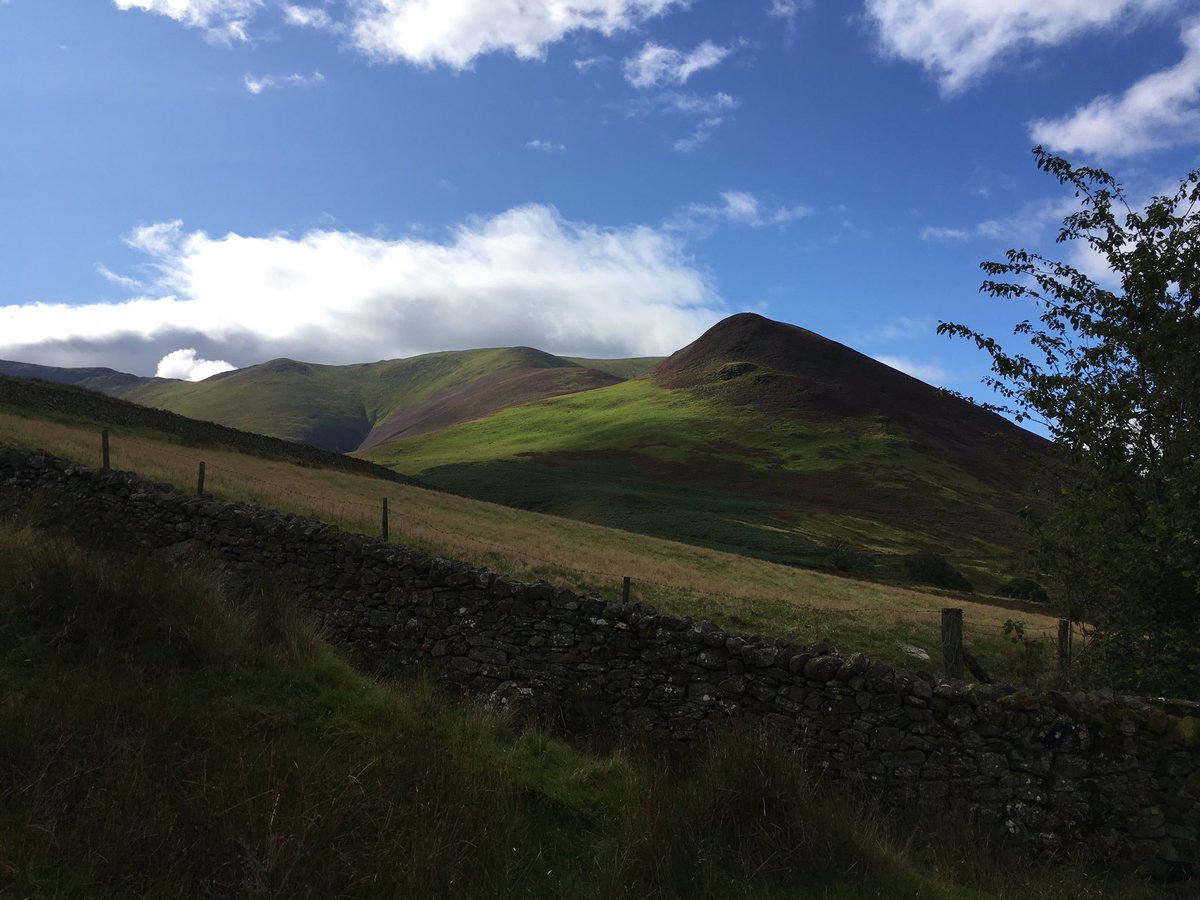 deanporthouse's tweet photo. Saturdays spin out on my back doorstep #verylucky around 100k & 4265ft of ascent #melbreak #blencathra #coledale #hopegill π΅π΅πͺπͺππ» https://t.co/y9R0lSMuvo