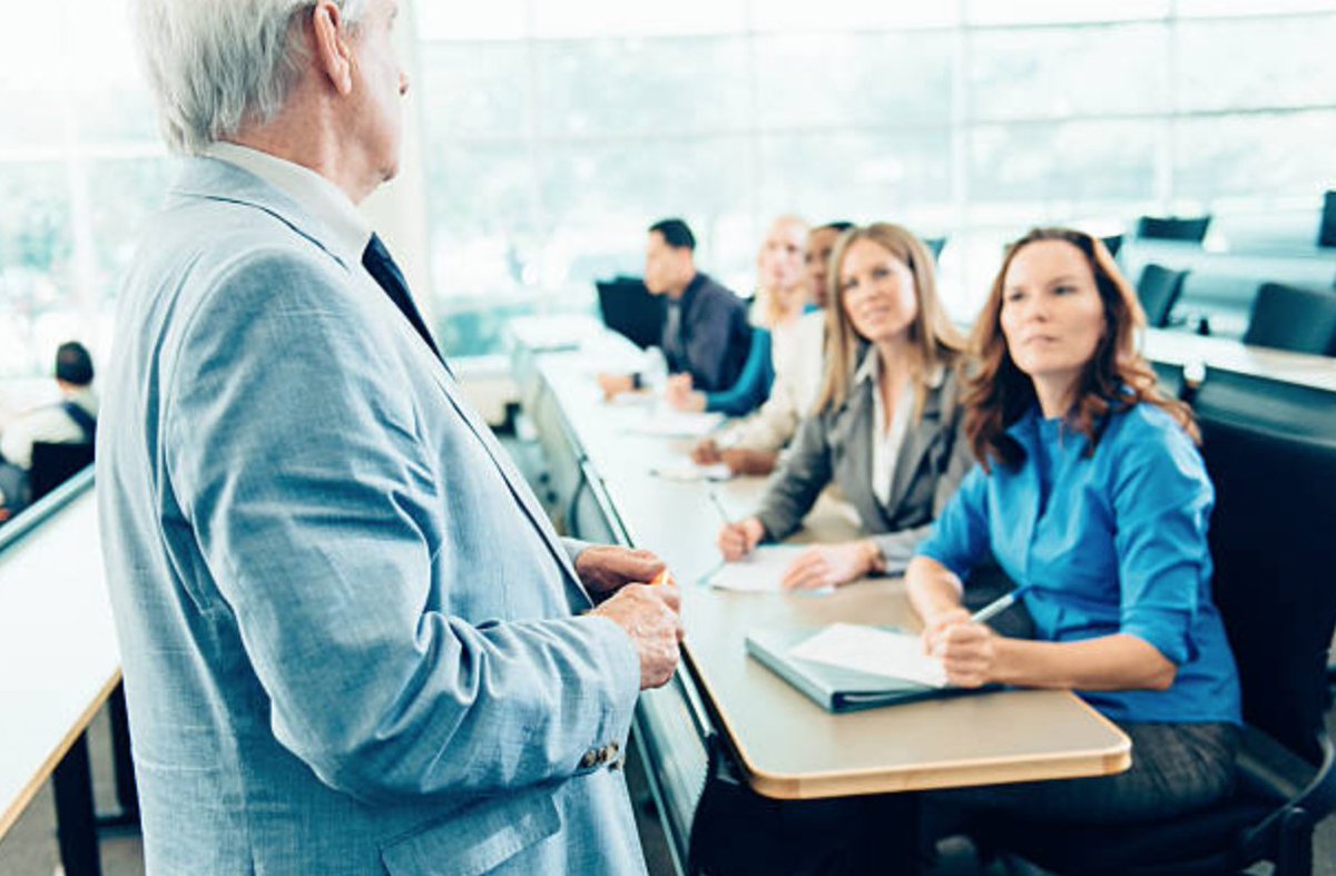 Not just lessons but an experience - would recommend anyone in the industry <a href="/UofTLearnMore/">UofT</a> #FacMan Certificate ow.ly/Y3SM30bJavX
