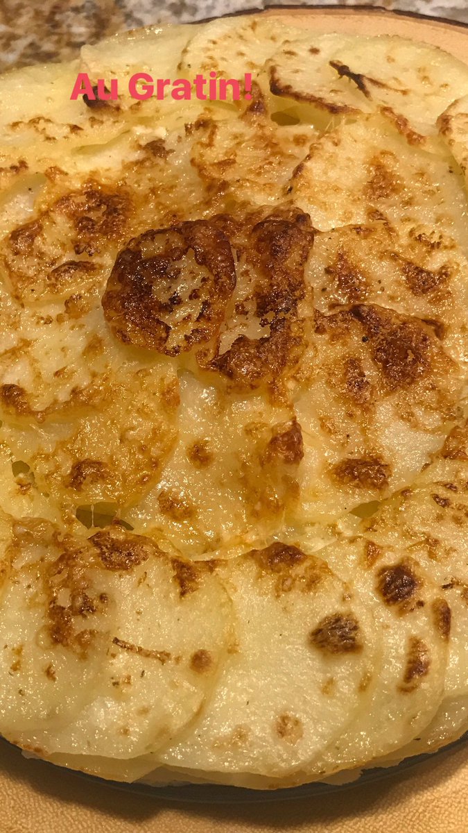 fromscratchlc's tweet photo. Gratin!!! #fromscratch #handmade #augratin #gratin #foodtrucks #dceaters #chefstalk #Potatoes #france https://t.co/cdphGrPVuM