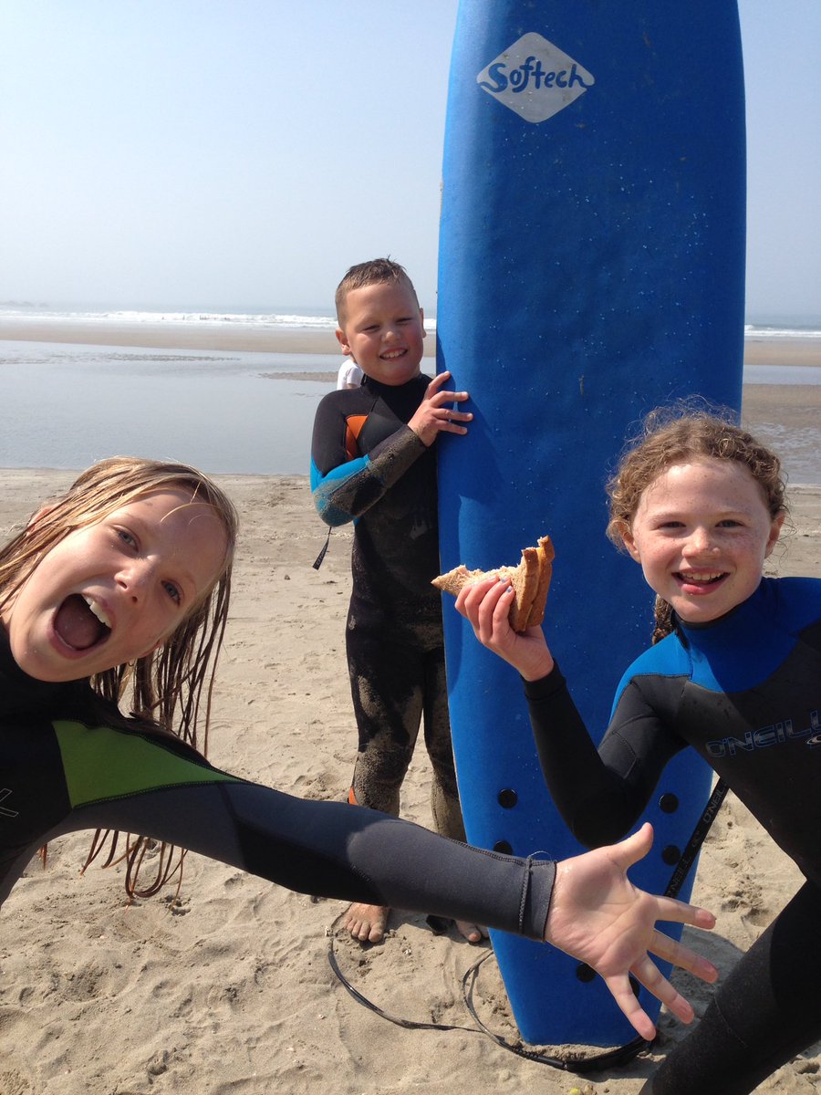 2009_JrGiants's tweet photo. Week off from hockey camps before the season starts.  Doing some surfing in sunny #manzanita with the ladies!! https://t.co/BEexbEzMLz