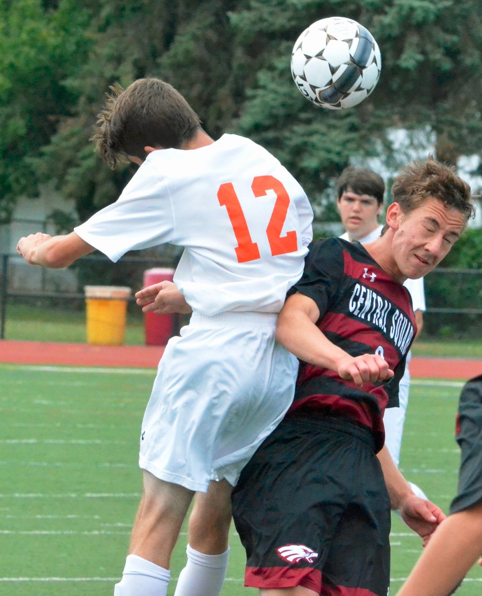 OneidaSports's tweet photo. #BoysSoccer: @SportsOneida lets halftime lead slip away, drops season opener to Central Square in overtime.
https://t.co/911JSqMrLK https://t.co/n1lNz8rOJQ