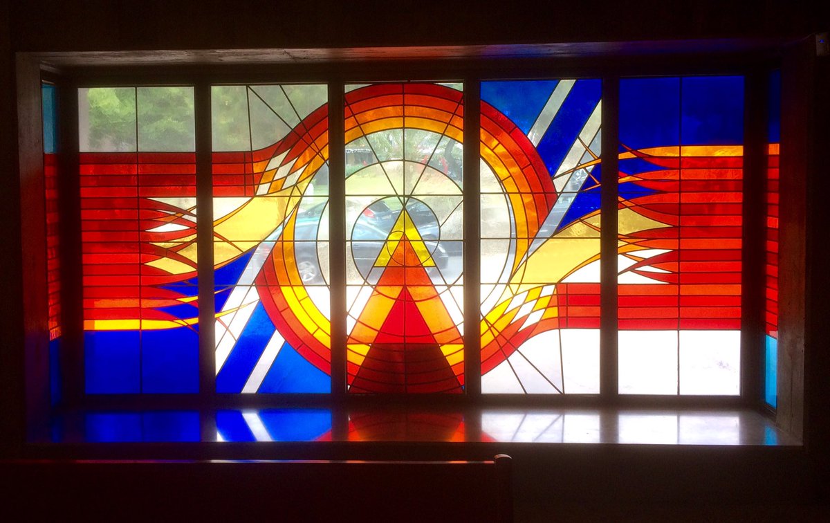 EngChurchPics's tweet photo. Abroad: #Brutalist church in #Queijas, #Portugal. Windows. (3) https://t.co/GhX61rkYsn