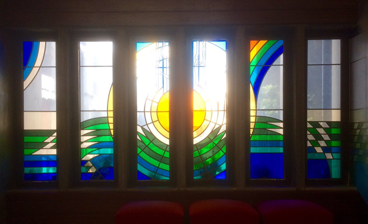 EngChurchPics's tweet photo. Abroad: #Brutalist church in #Queijas, #Portugal. Windows. (3) https://t.co/GhX61rkYsn