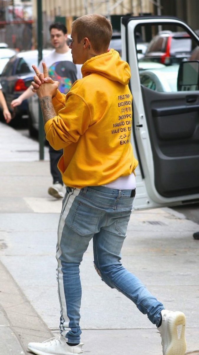 asldrewcyrus's tweet photo. hadi lan #DreamTVdeBüyükFinal #Justin Bieber https://t.co/4nNFiwUyHp