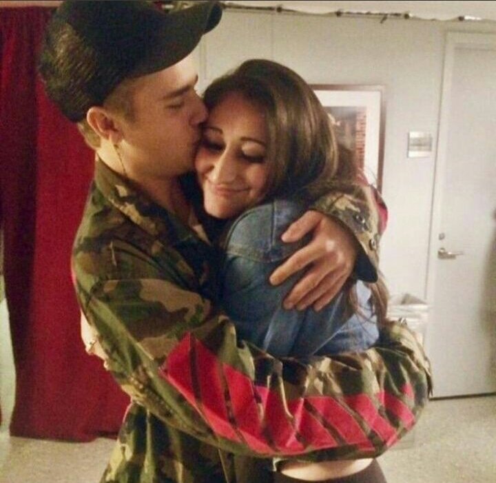 burcin_guneyyyy's tweet photo. çoklu dokuz #DreamTVdeBuyukFinal #JustinBieber https://t.co/RdMsSxqkUu