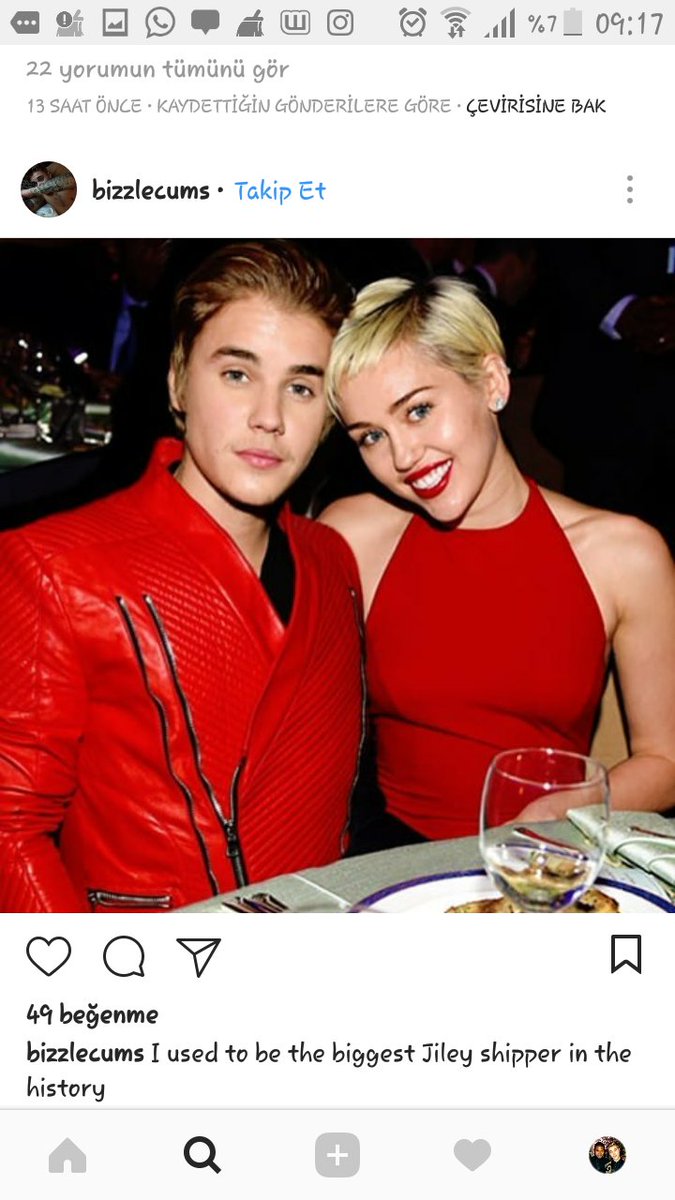 gayelovato92's tweet photo. başım ağrıyor belim ağrıyor parmaklarım çok ağrıdı yeter #DreamTVdeBüyükFinal #JustinBieber https://t.co/XJ2tFHpKAe