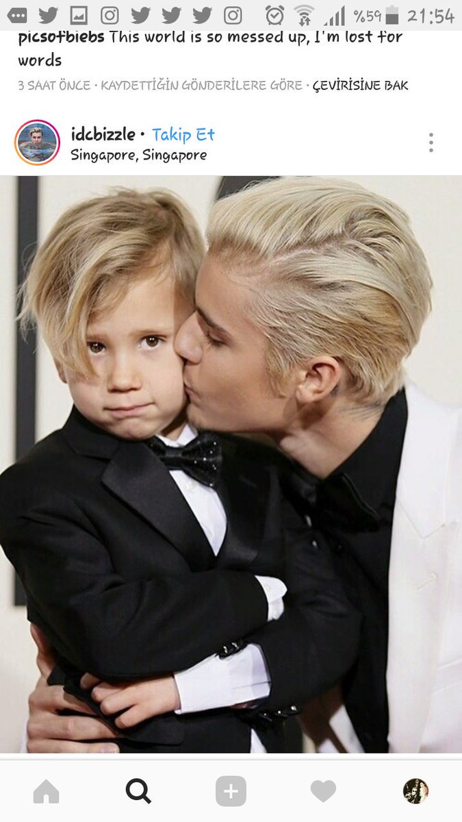 gayelovato92's tweet photo. başım ağrıyor belim ağrıyor parmaklarım çok ağrıdı yeter #DreamTVdeBüyükFinal #JustinBieber https://t.co/XJ2tFHpKAe
