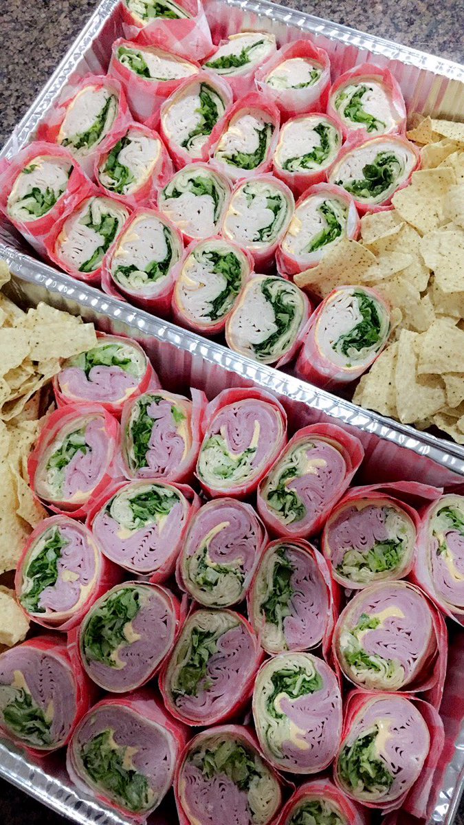 CaterFreshRose's tweet photo. Happy New School Year to all. Always a great pleasure serving. #backtoschool #teacher #staff #meeting #catering #caterer #ct #healthy https://t.co/nXxUWFp545