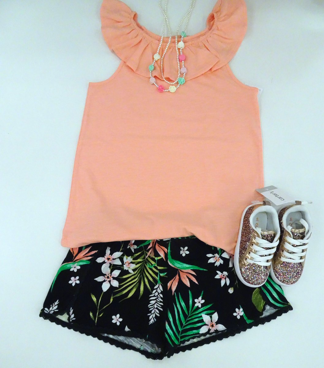outletsattejon's tweet photo. Keep your little munchkin cool and comfy this summer with this perfectly styled outfit from @Carters!  #tejonoutlets #outletsattejon https://t.co/M8dmTw6ju5