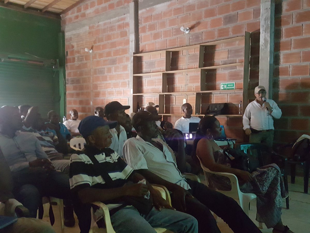 ETTYPARRA's tweet photo. Gracias @fedecacao y @TadoAlcaldia por apoyar a los proctores de cacao del Alto San Juan, jornada de manejo de cultivos y postcosecha https://t.co/GcNdtSVGB1