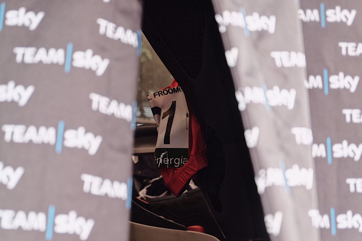 INEOS Grenadiers tweet media