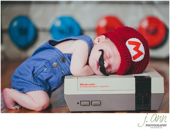 eunenembr's tweet photo. 🎮Hoje é Dia Internacional do Video Gamer! Tem algum papai ou mamãe que não vive sem um video game aí? #videogame #chadebebe #chadebebeonline https://t.co/80w7Eo8nZQ