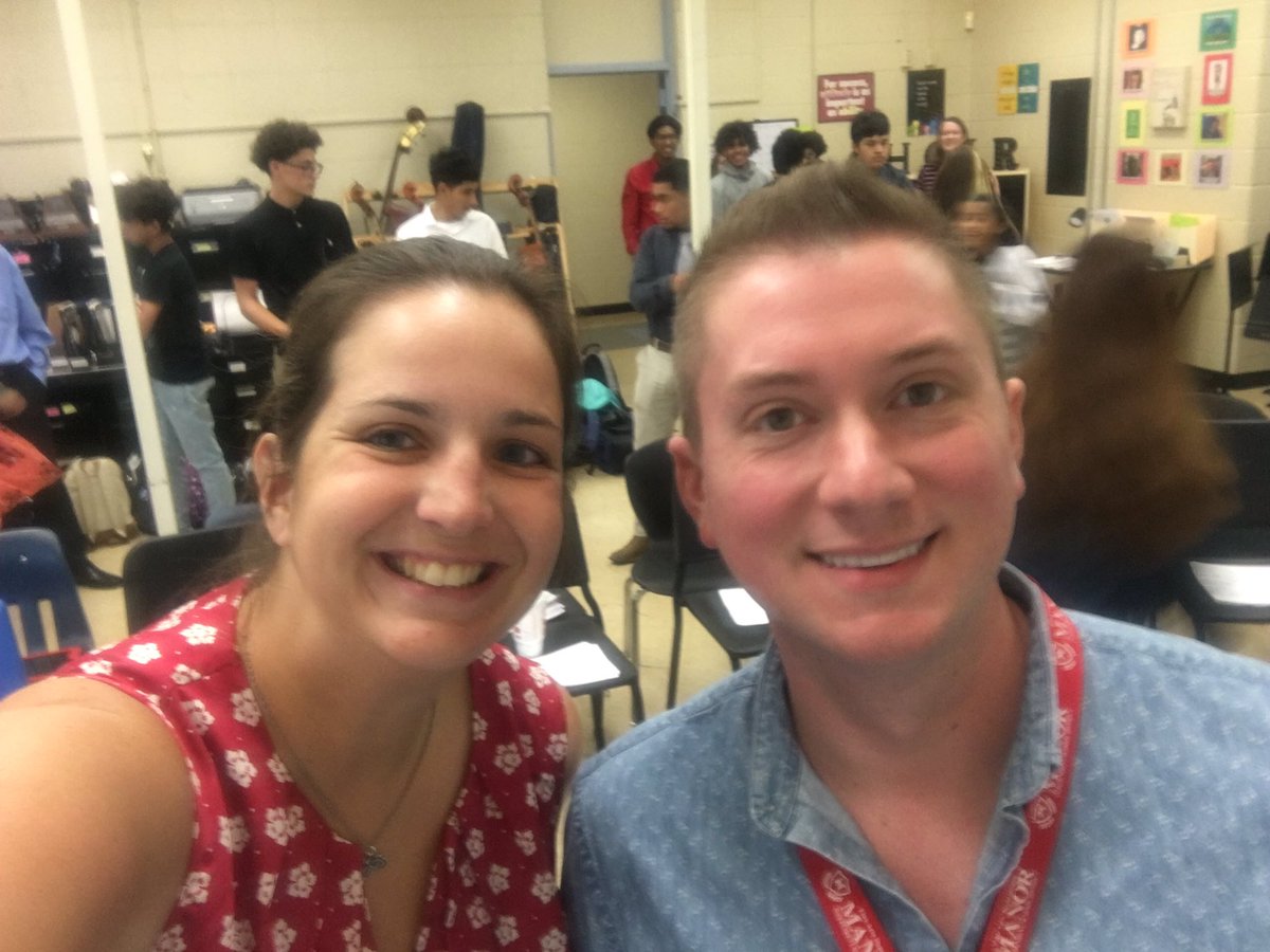 Ms_Tillson's tweet photo. Culture Sumposium! @ManorNewTech #mnths #titanup @funkdaddytweet #ourhouse #manorisd https://t.co/2Q8mgyimN6