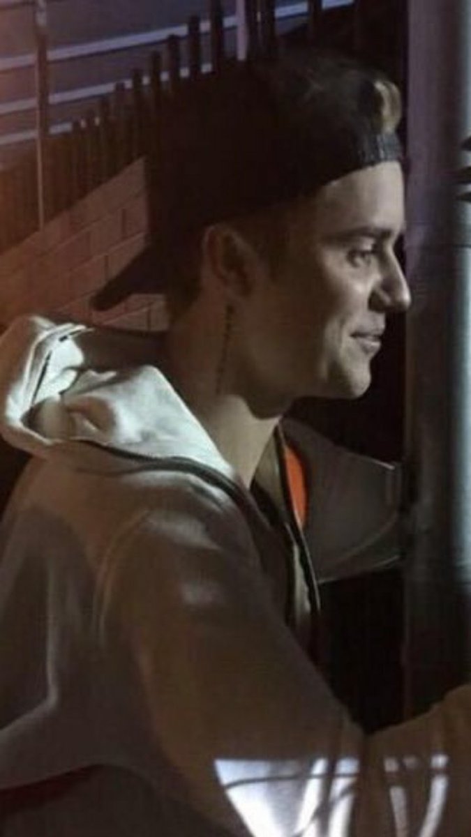 jdbyqren's tweet photo. forever 
#DreamTVdeBüyükFinal #JustinBieber https://t.co/lnoTP5X4qY