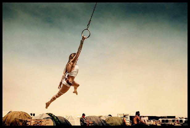 ISTANBUL_THEMES's tweet photo. Good Night! İyi geceler! Gute Nacht! Bonne Nuit! Buonanotte! Şev bas! #ISTANBUL_THEMES #GoodNight  #BURNINGMAN #Book by #AndersOvergaard https://t.co/XnBK467pwY