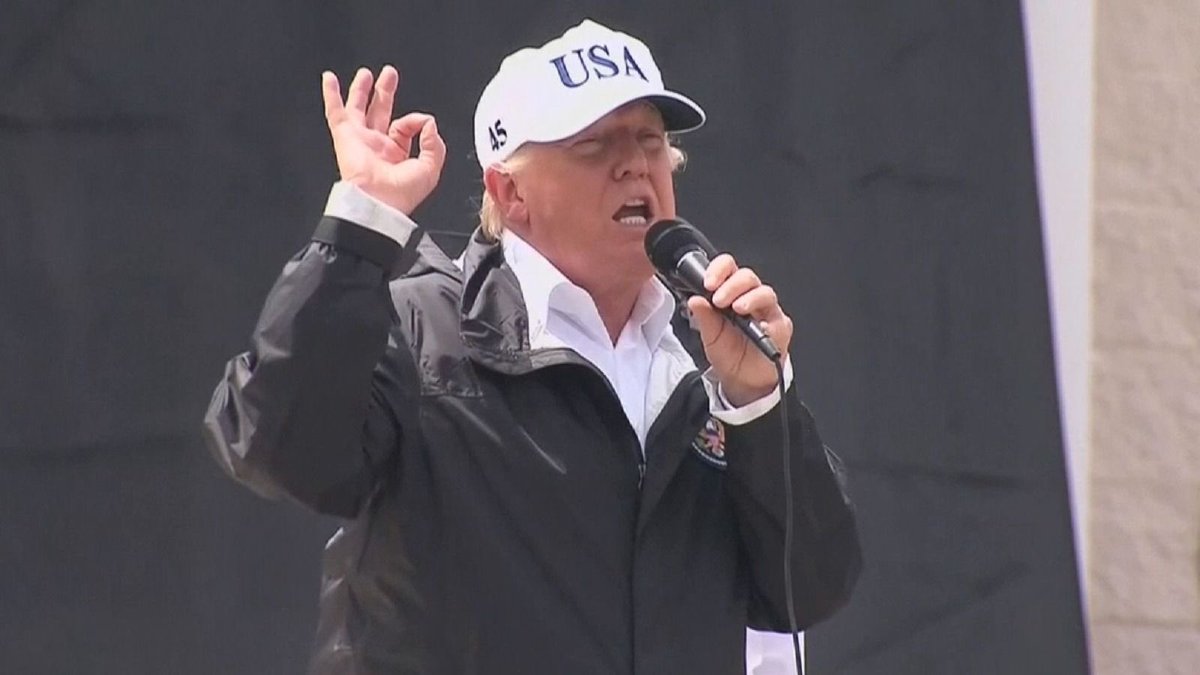 outrageous74's tweet photo. They needed this; trump gave'em this instead. #HurricaneHarvey https://t.co/XJNQ0yUC2Y