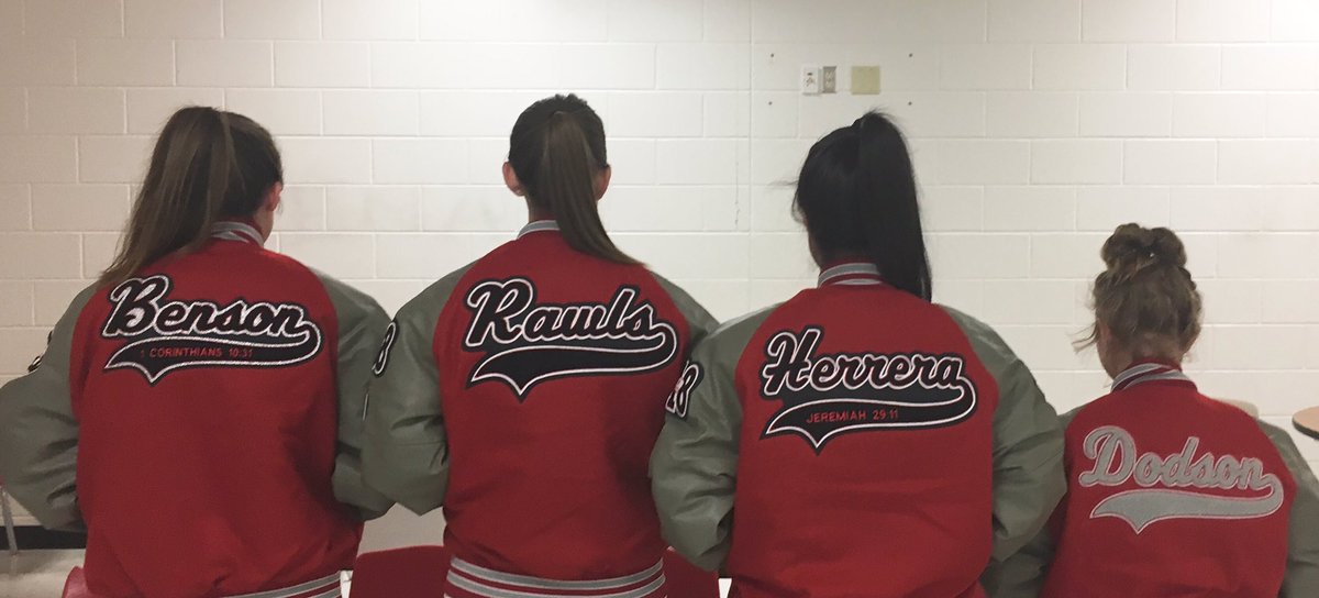 CTMHSSoftball's tweet image. Congrats! @kylee_dodson @alanaherrera42 @paytonrawls @lexiibensonn 💪🏻👏🏼