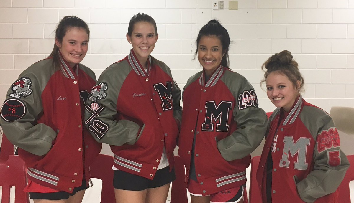 CTMHSSoftball's tweet image. Congrats! @kylee_dodson @alanaherrera42 @paytonrawls @lexiibensonn 💪🏻👏🏼