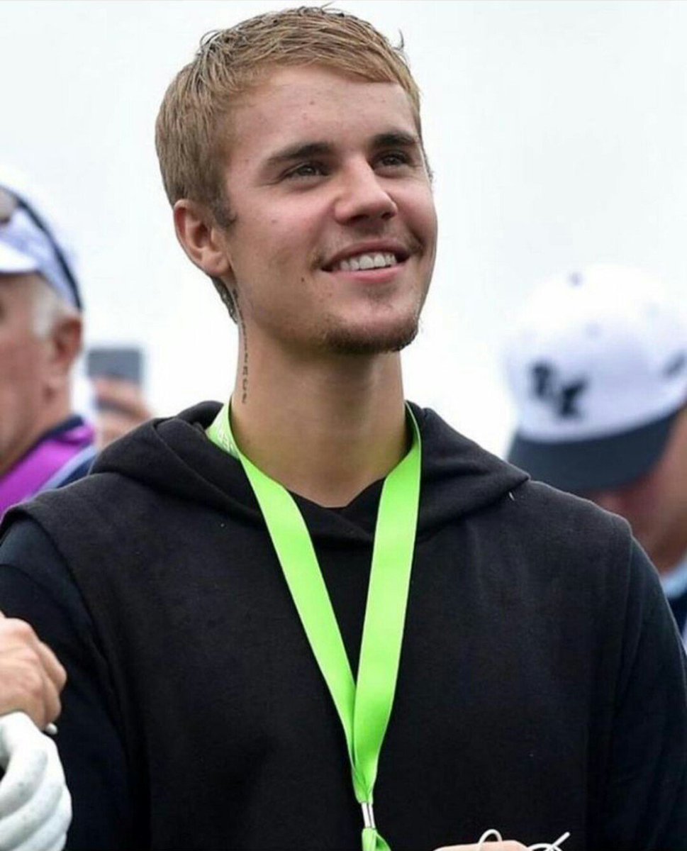 Drewinlahmacunu's tweet photo. #DreamTVdeBüyükFinal #JustinBieber https://t.co/dPhYzCryWj