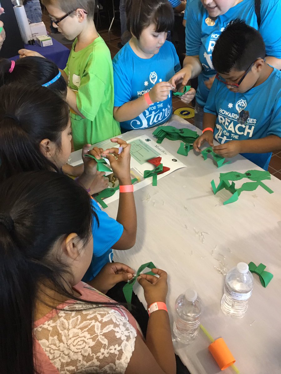 VaughnWildcats's tweet photo. We could be Makers all day long. @NEStateFair #thinkmakecreate @HowardGI https://t.co/x0sf6LgGUj