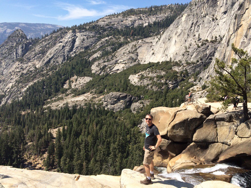 PsychoFish64's tweet photo. I will always remember this day, exactly one year ago. #OneYearAgo #Yosemite #NevadaFall https://t.co/LFveBYPiWc