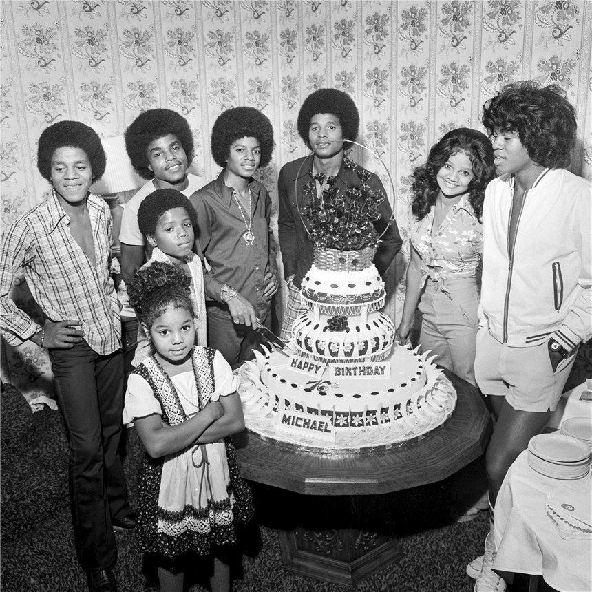 stonesthrow's tweet image. August 29, 1974 – Michael Jackson's 16th birthday.  

Photo: Herb Herpelsheimer/Las Vegas News Bureau.