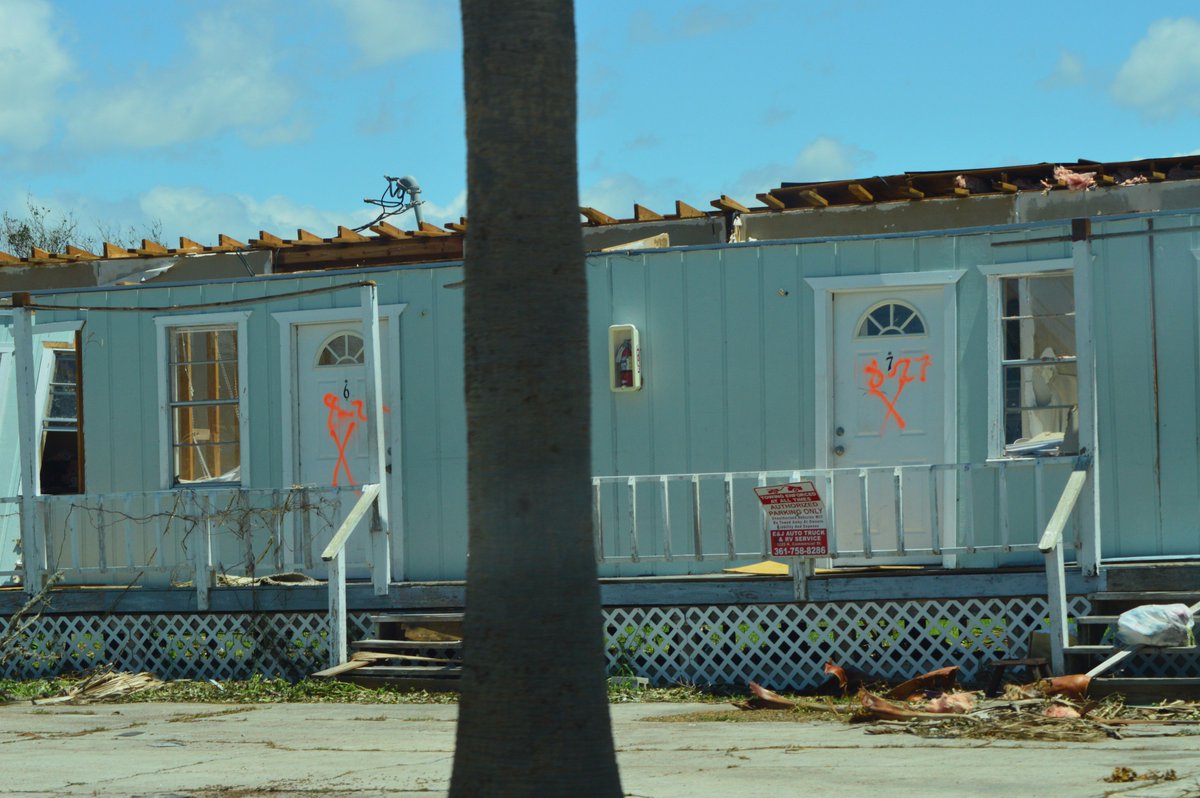 GiftCard4Change's tweet photo. Please donate your remaining balance gift cards to help victims of #HurricaneHarvey @GiftCard4Change https://t.co/d0favxxKRv https://t.co/L9TUmAc8RN