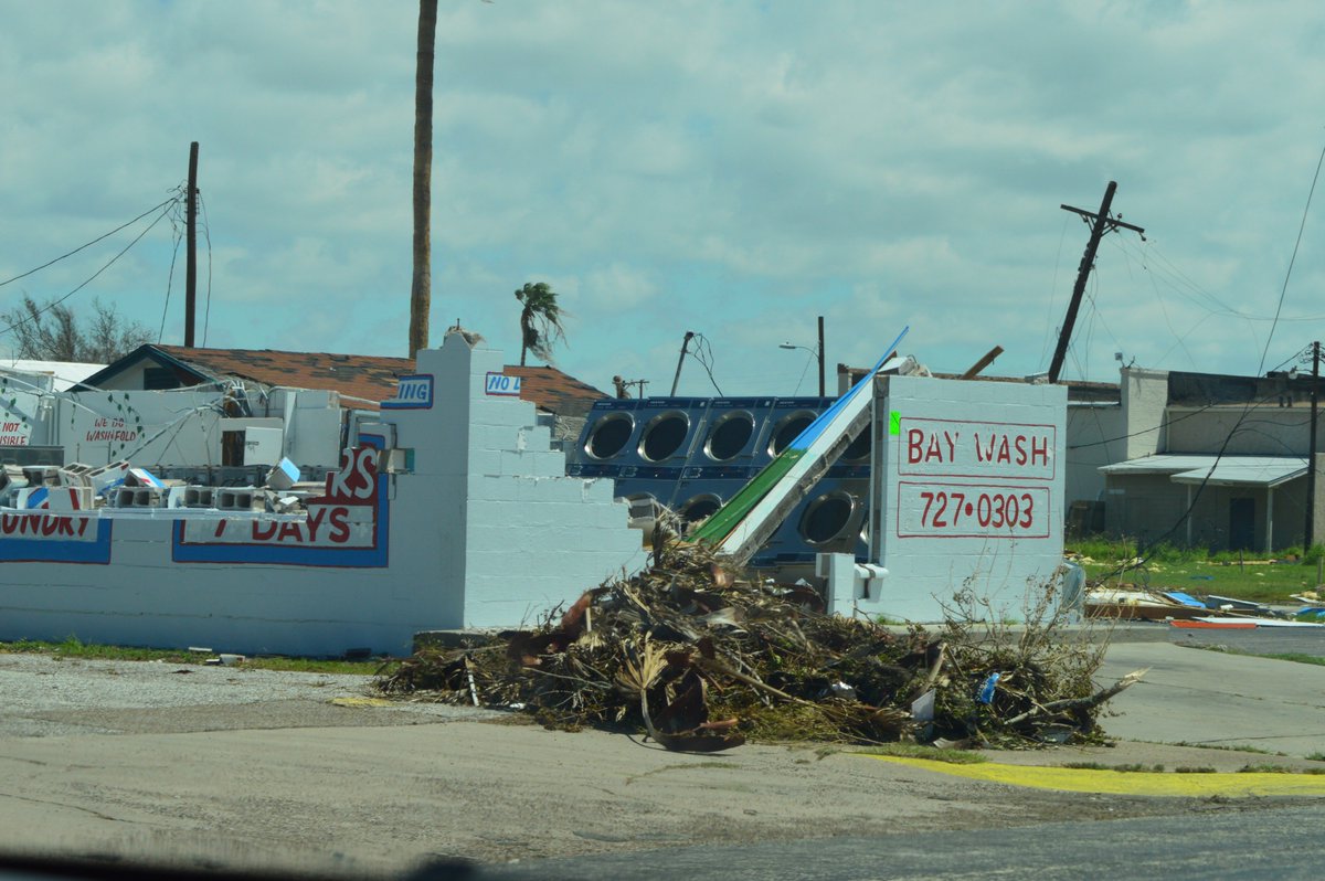 GiftCard4Change's tweet photo. Please donate your remaining balance gift cards to help victims of #HurricaneHarvey @GiftCard4Change https://t.co/d0favxxKRv https://t.co/L9TUmAc8RN