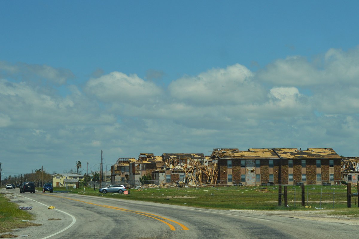 GiftCard4Change's tweet photo. Please donate gift cards to help victims of #HurricaneHarvey 
We are in #Rockport helping those in need. #TexasStrong #LoveArmy @VanJones68 https://t.co/aoNvFqq21r