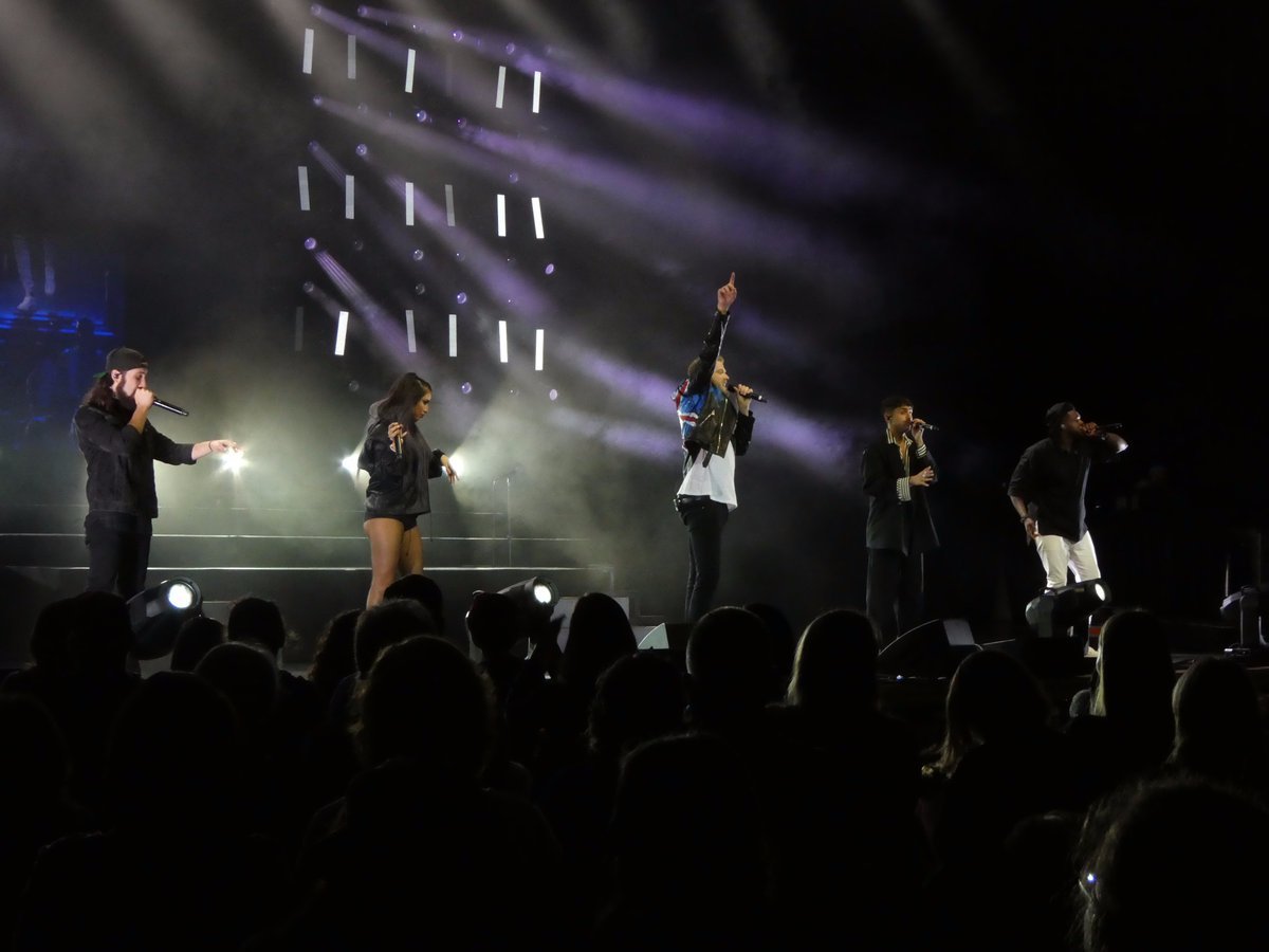 PTXofficial's tweet photo. Illinois! Thank you for showing us a great time last night!! 📸: @aradcole #PTXIL https://t.co/Zsd5CWtx7z
